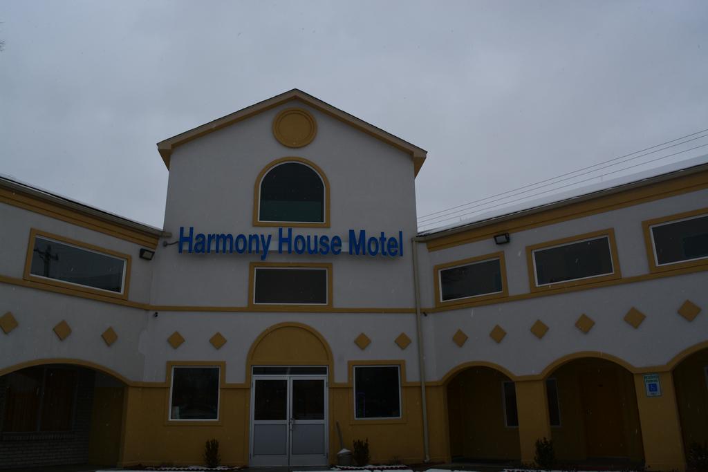 The Harmony House Motel Ypsilanti Exterior foto